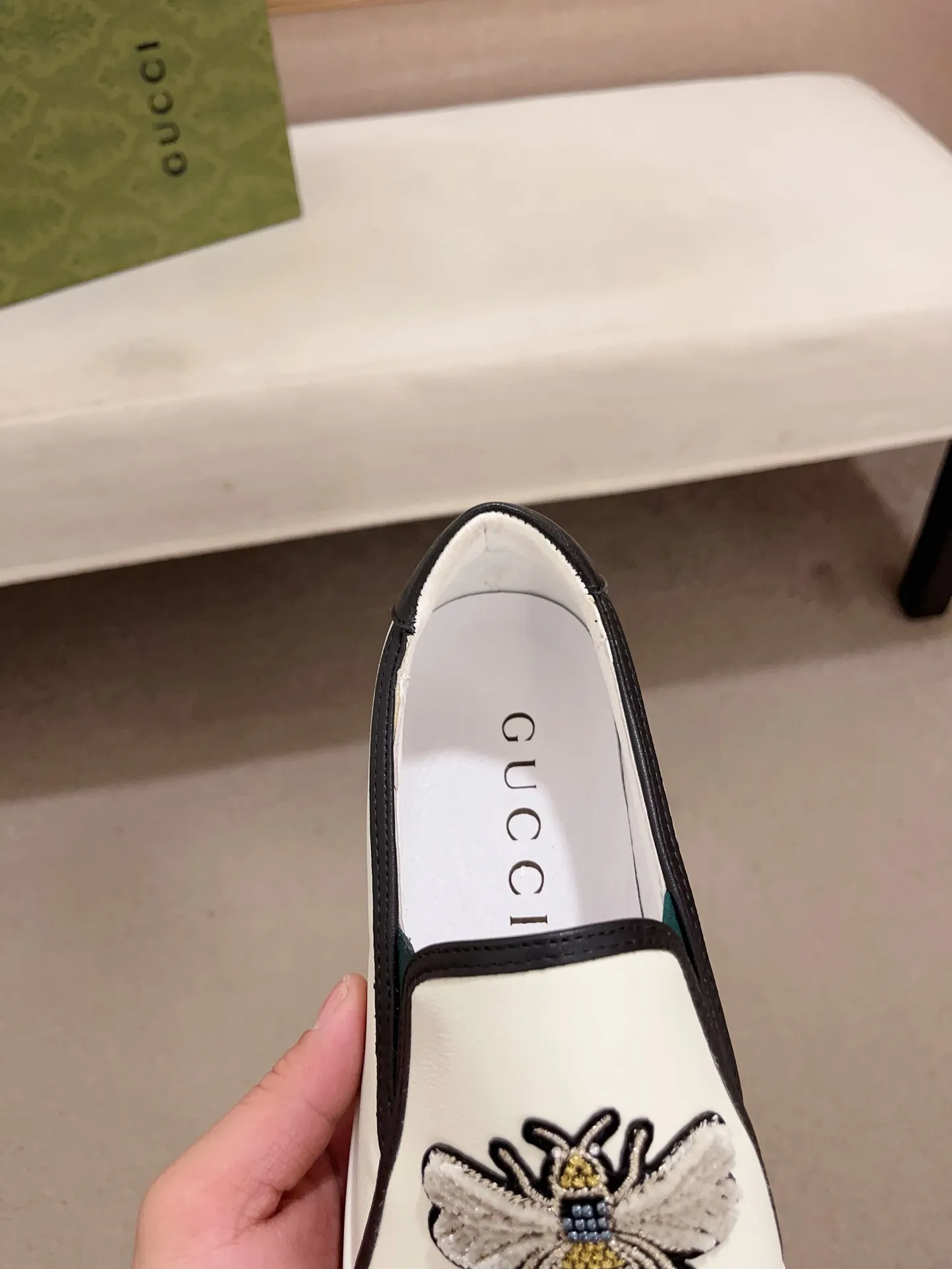 Men's clothing and shoes💰:440💰 (GUCCI) The latest model from the official website 🎁🎁Casual and fashionable men's shoes👟, hot style 💥The version is simple and elegant, exclusive for trendy men. Unique official website latest brand elements 👑Gucci original decoration, fashionable and generous, the fabric is original cowhide ✅sheepskin lining, the official website specifies wear-resistant casual outsole, the classic model is taken in kind at the counter🎬38-44 (45 is not returned or exchanged)